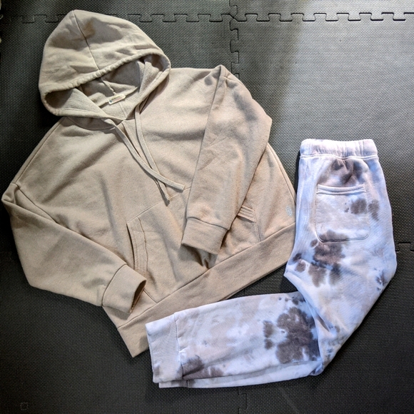 Free People Tops - Free people work it out set
